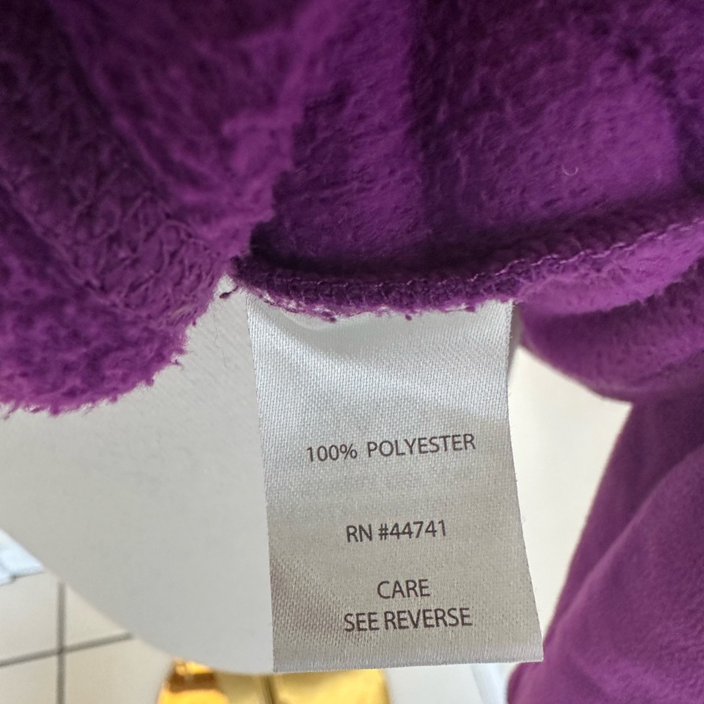 EUC Dark Pink Fleece Pullover - Medium - Picture 7 of 8